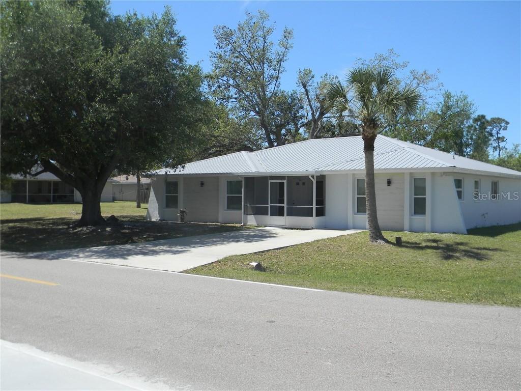 361 Yorkshire St., Port Charlotte, FL 33954