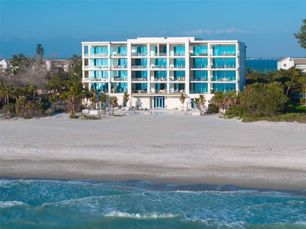 4765 Gulf Of Mexico Dr. #B202, Longboat Key, FL 34228