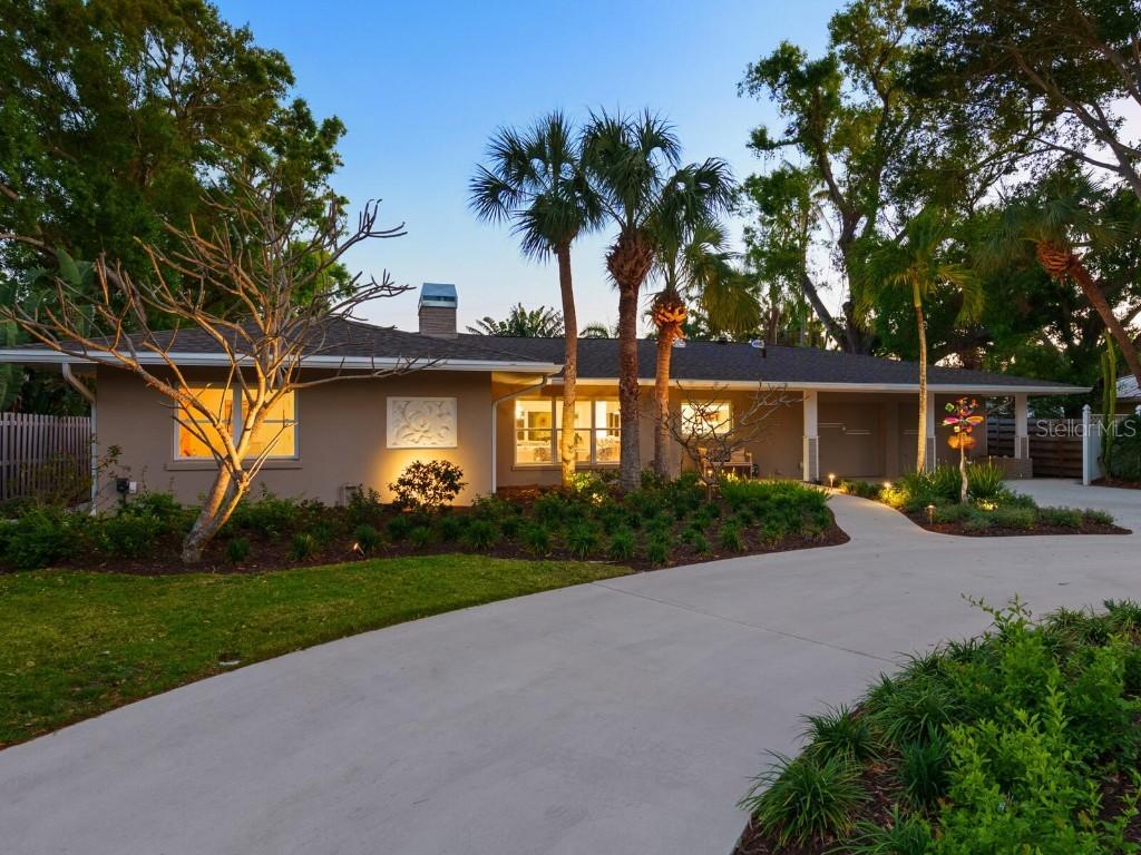 1764 Floyd St., Sarasota, FL 34239