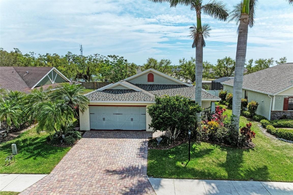 3426 72nd Dr., Sarasota, FL 34243