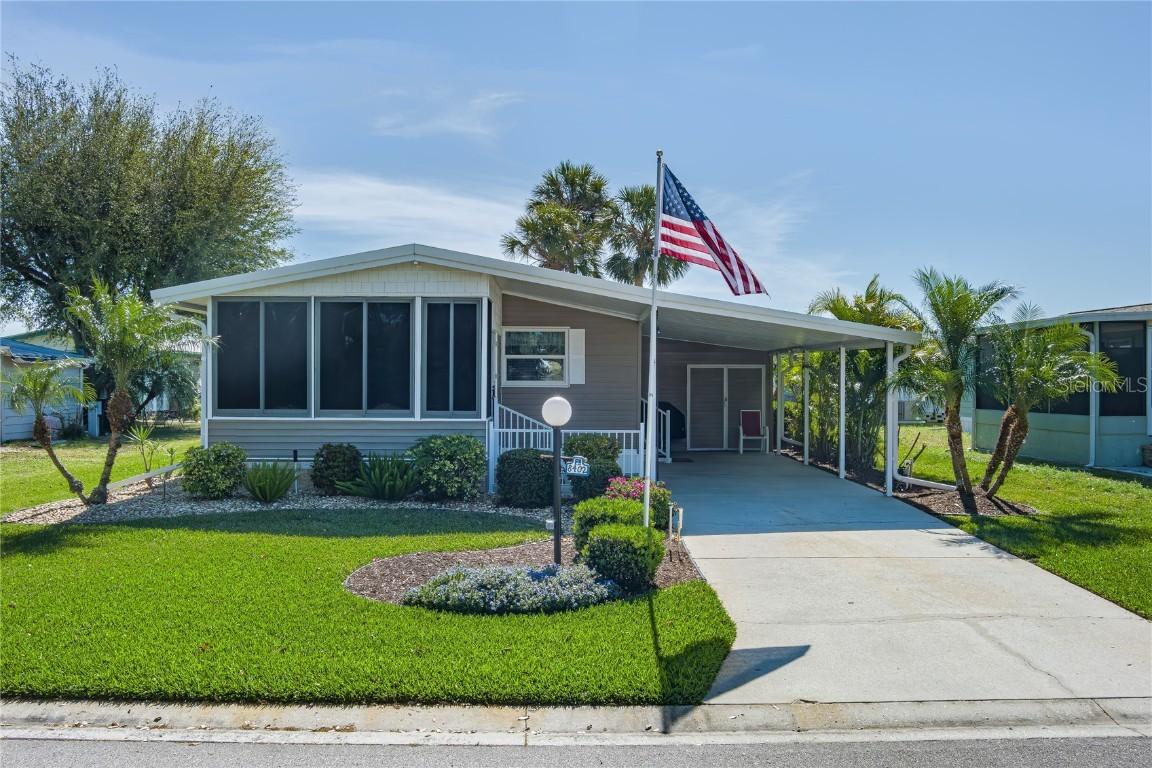 8402 Princess Ct., Palmetto, FL 34221