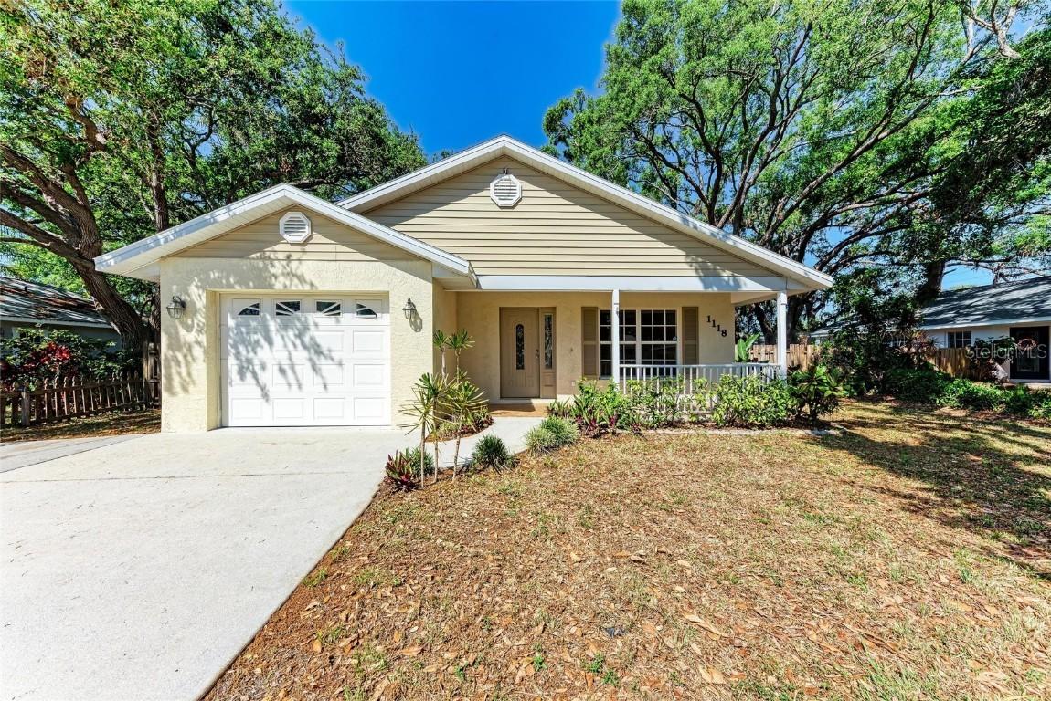 1118 38th St., Bradenton, FL 34205