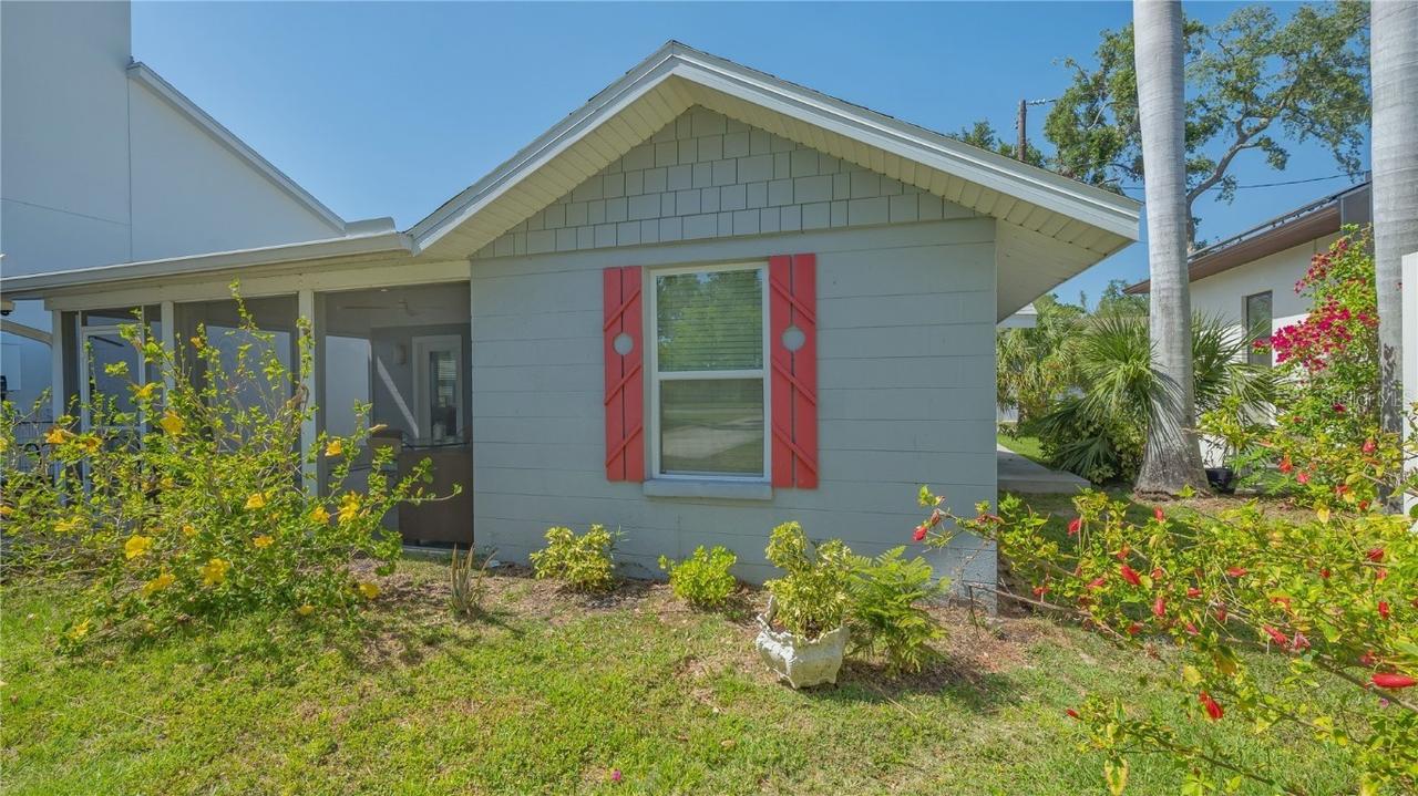 1765 7th St., Sarasota, FL 34236
