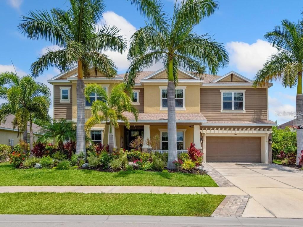 5742 Hydrangea Cir., Sarasota, FL 34238