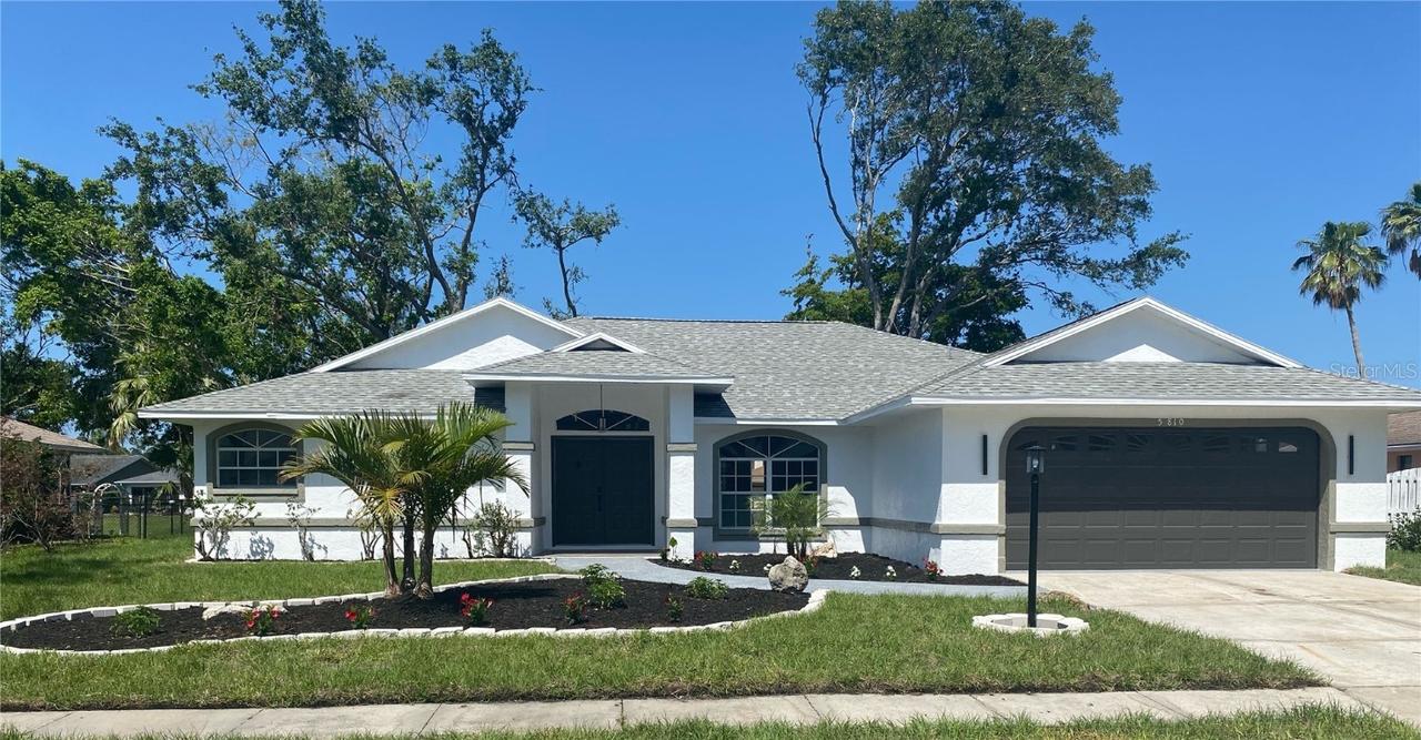 5810 42nd St., Bradenton, FL 34203