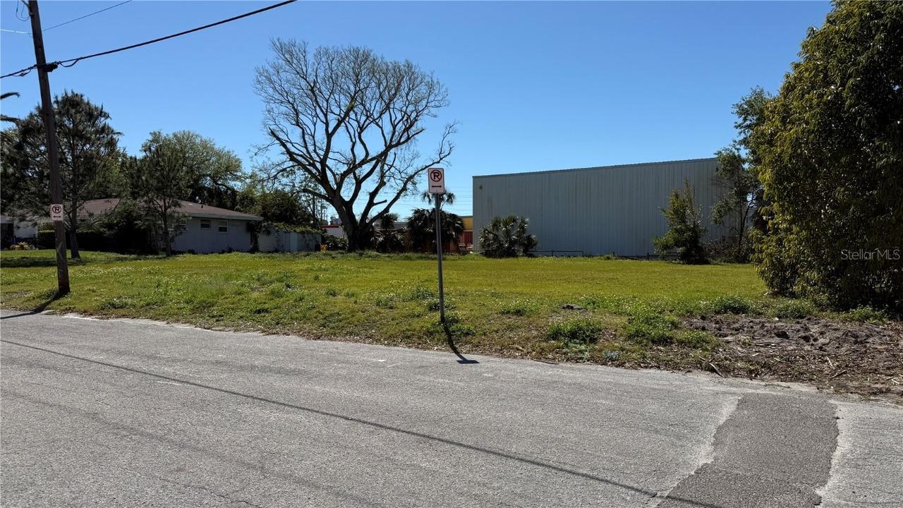 644 Lembo Cir., Clearwater, FL 33756