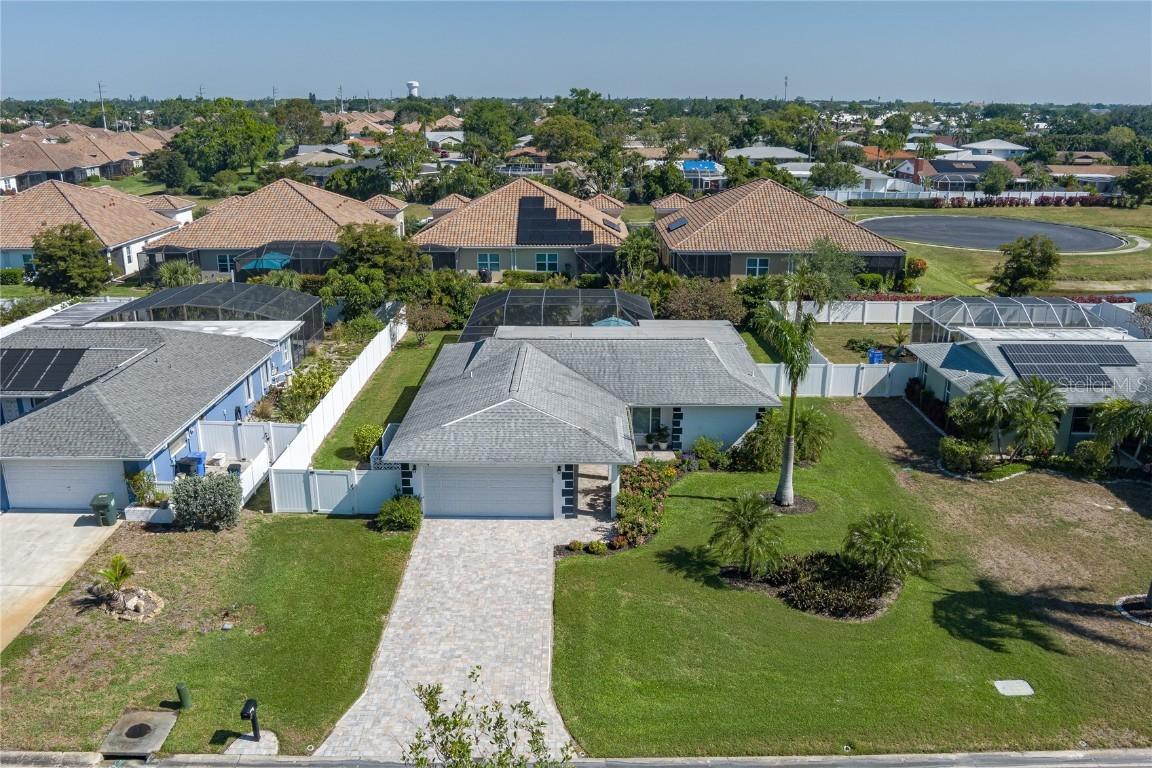 6902 18th Ave., Bradenton, FL 34209