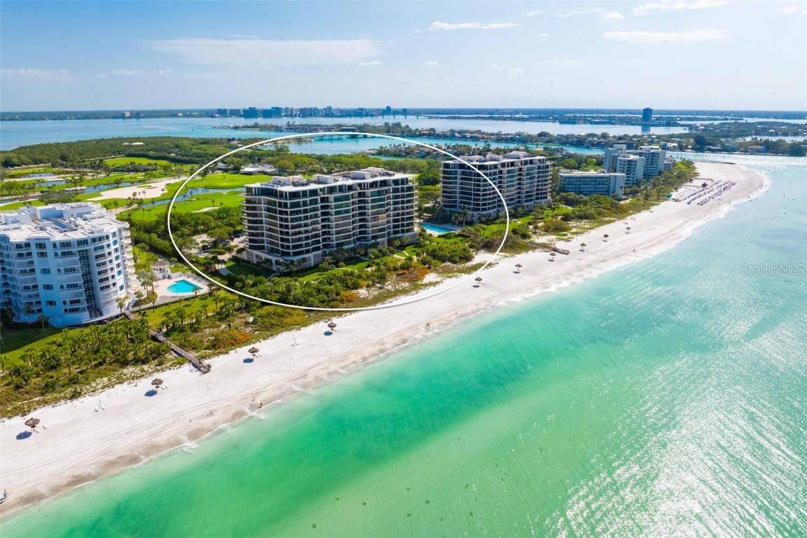 435 L Ambiance Dr. #H902, Longboat Key, FL 34228
