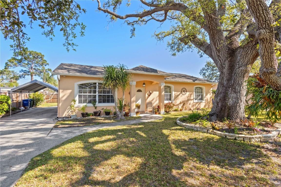 3883 Tampico Dr., Sarasota, FL 34235