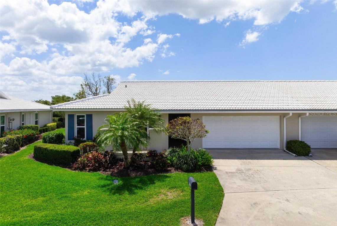 6813 7th Ave., Bradenton, FL 34209