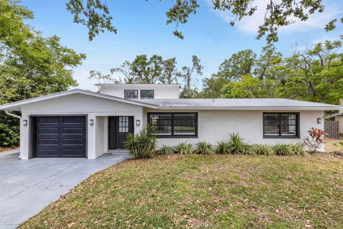 3857 Woodrow Ridge St., Sarasota, FL 34233