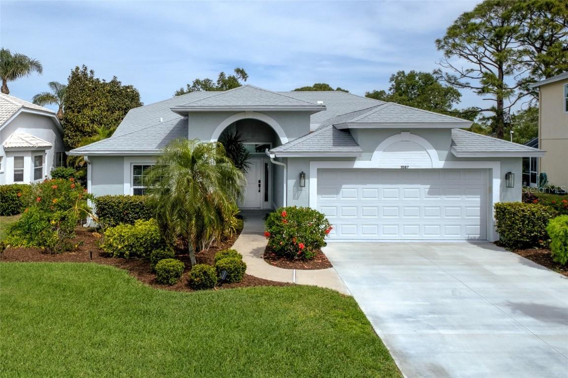 9587 Knightsbridge Cir., Sarasota, FL 34238