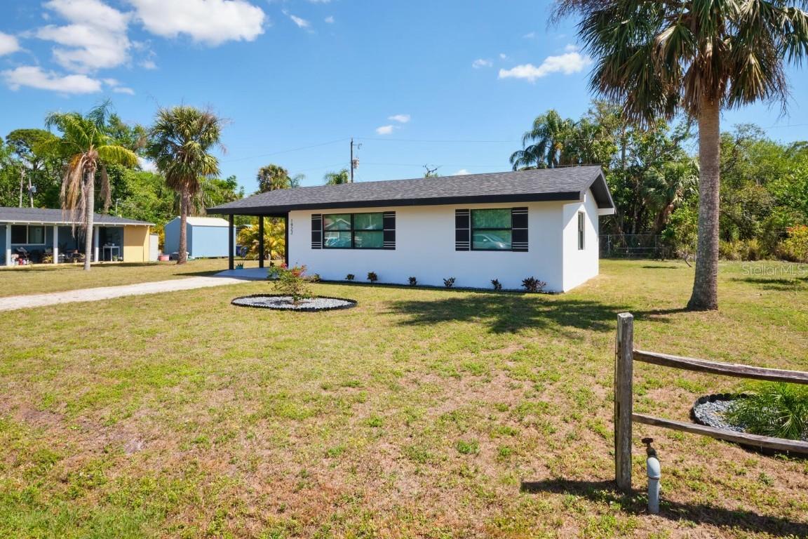 1922 Flamingo Dr., North Fort Myers, FL 33917