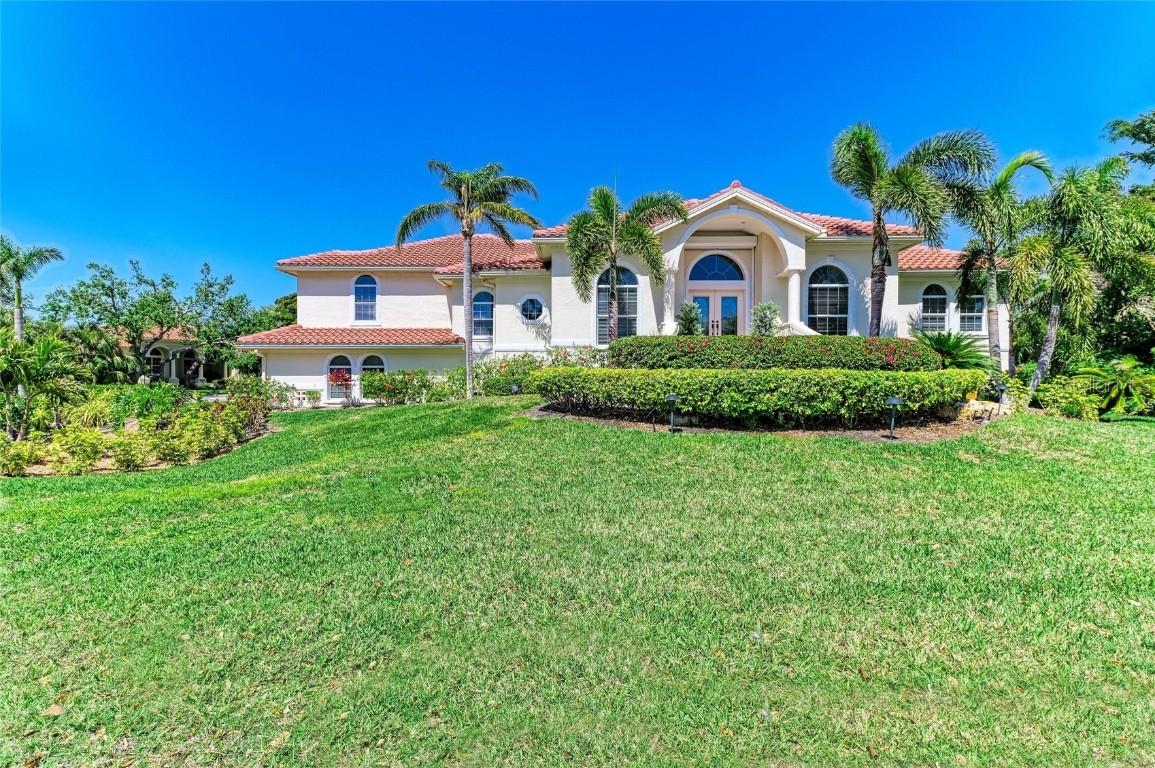 3303 Sabal Cove Cir., Longboat Key, FL 34228