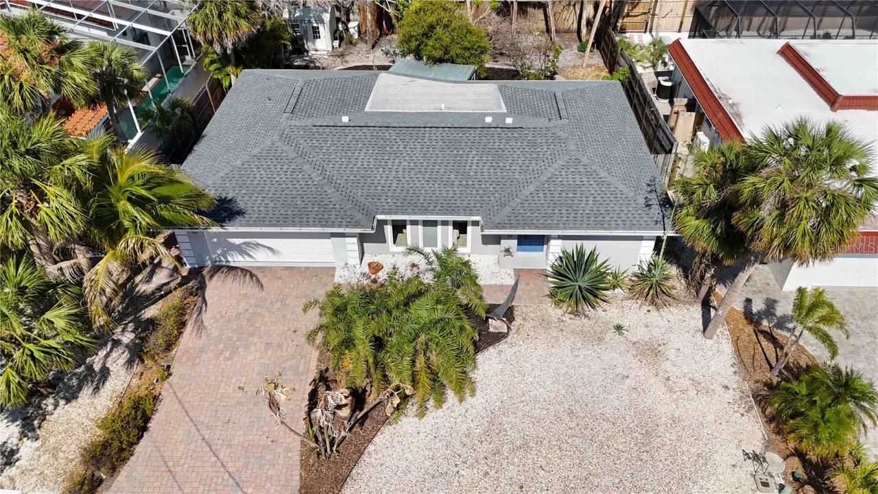 711 Birdsong Ln., Sarasota, FL 34242