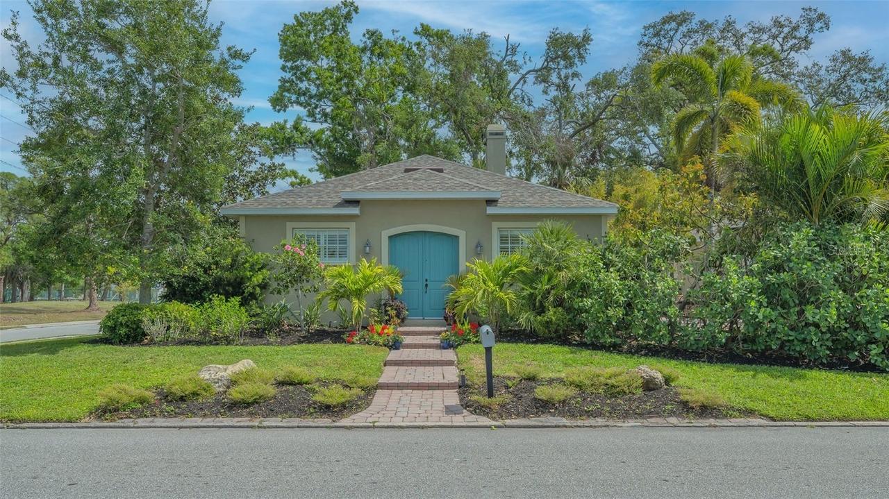 640 N Osprey Ave., Sarasota, FL 34236