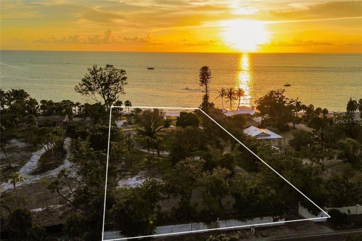 4214 Higel Ave., Sarasota, FL 34242