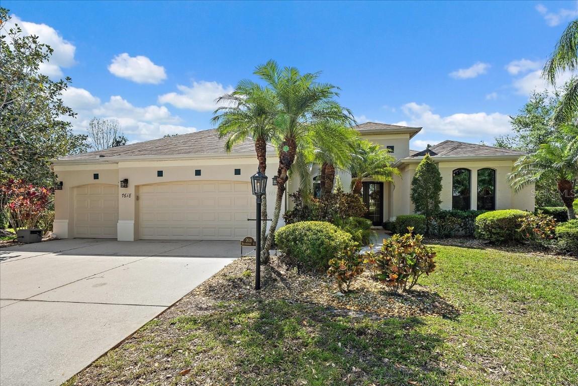 7618 Broomsedge Ct., Lakewood Ranch, FL 34202