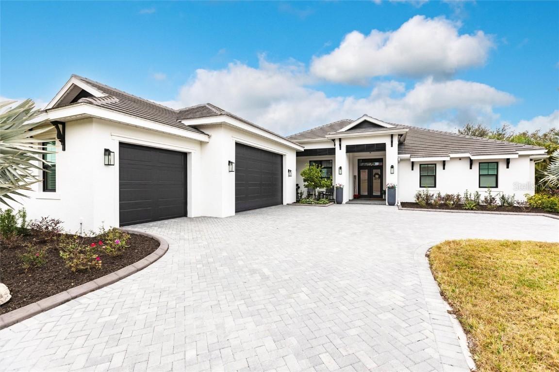 1007 143rd St., Bradenton, FL 34212