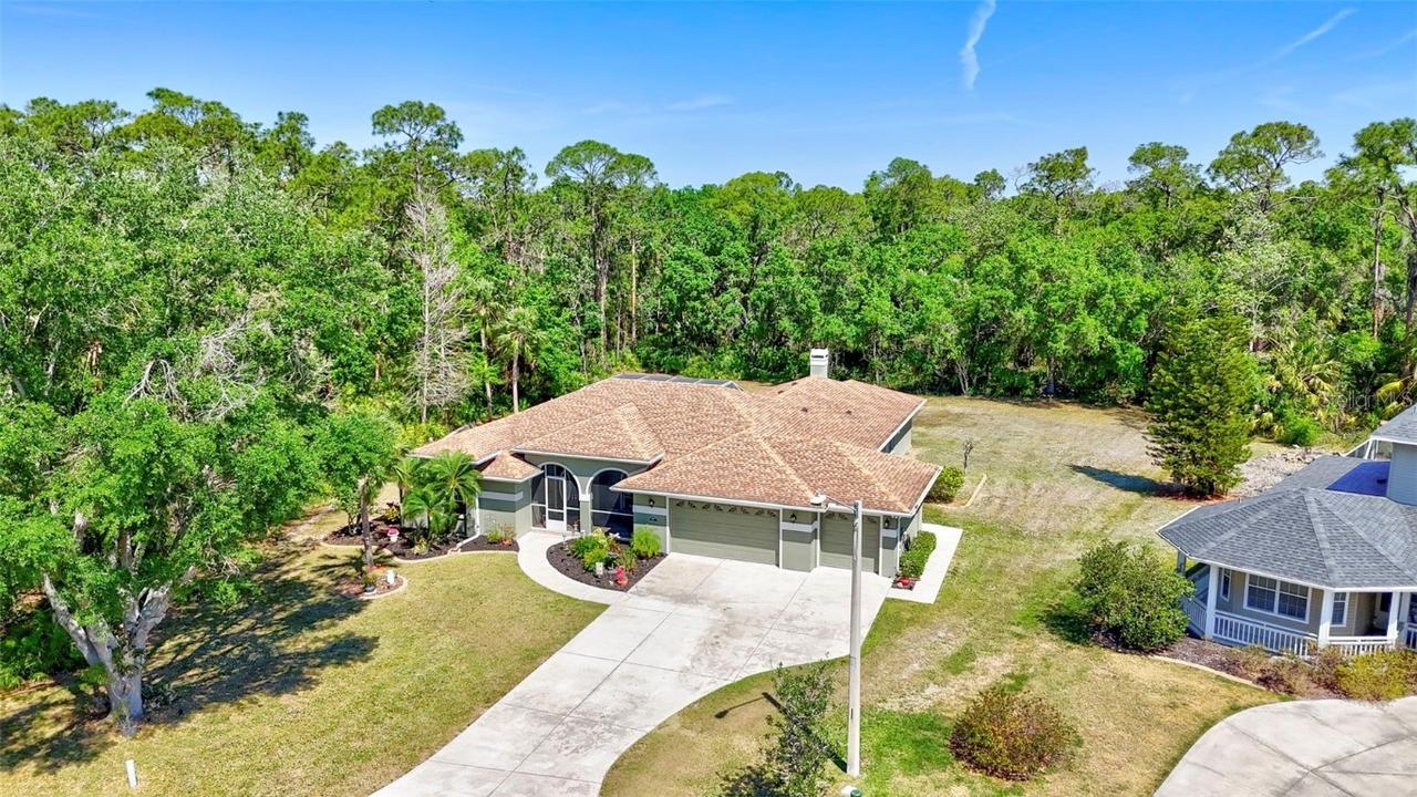15107 3rd Dr., Bradenton, FL 34212