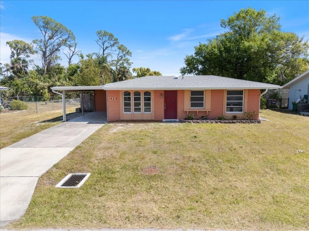 425 Skylark Ln., Port Charlotte, FL 33952