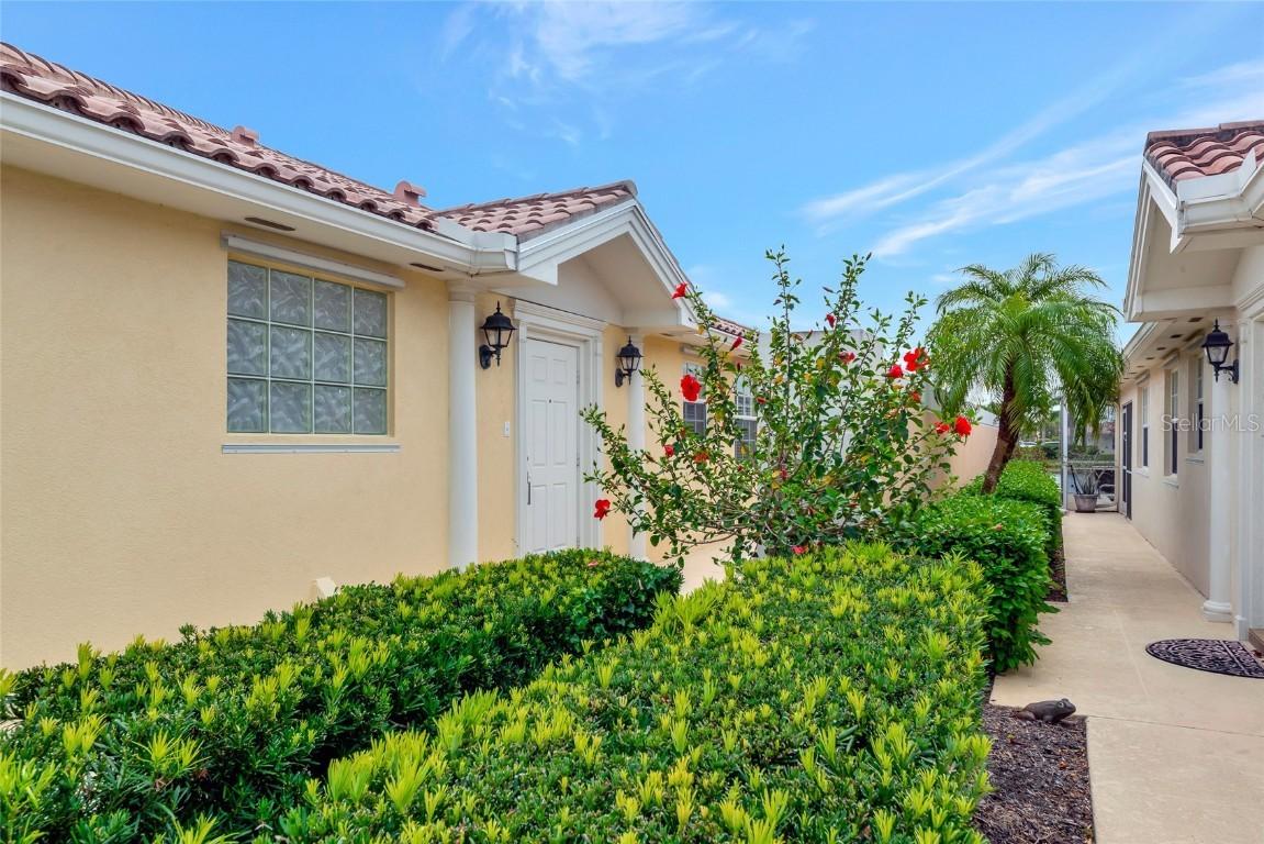 7606 Camminare Dr., Sarasota, FL 34238