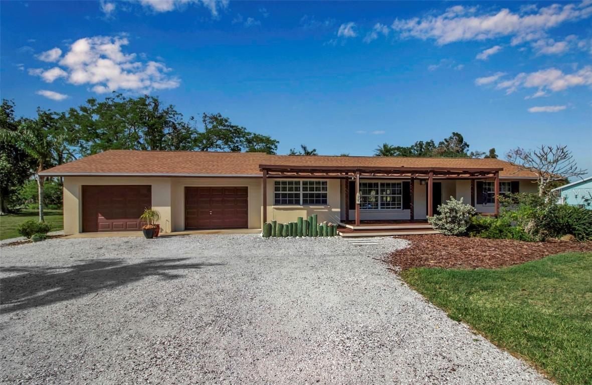 60 Liles St., Terra Ceia, FL 34250