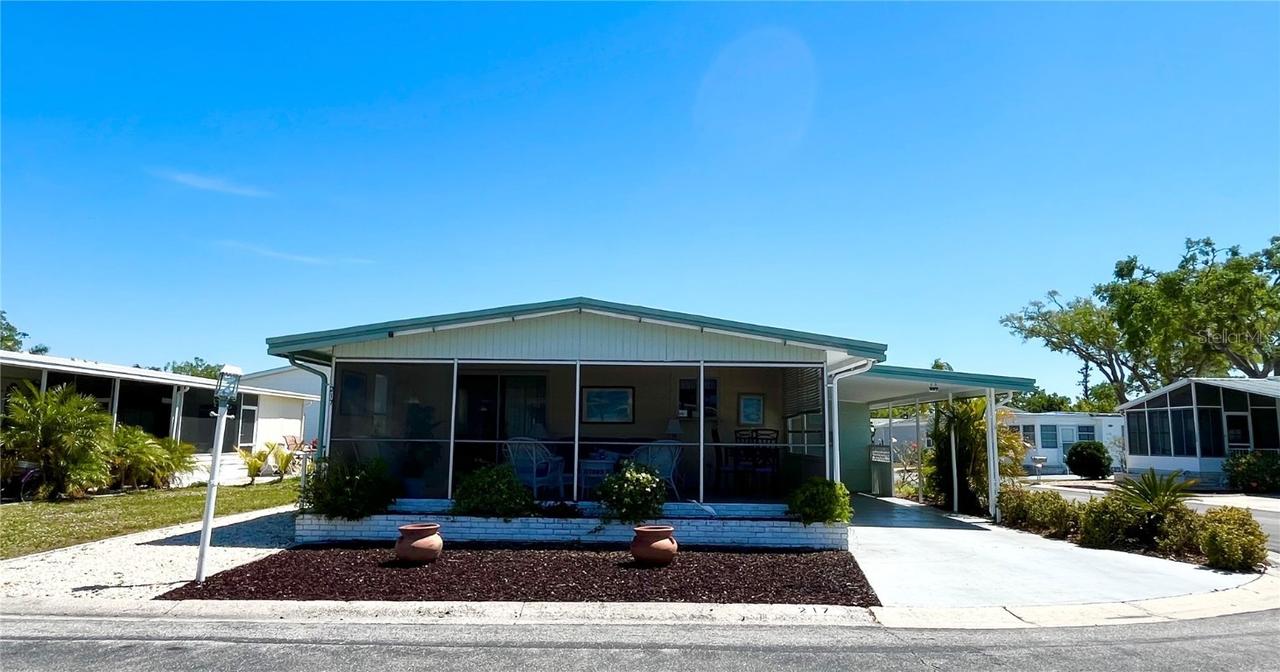217 Water Oak Ln., Sarasota, FL 34237