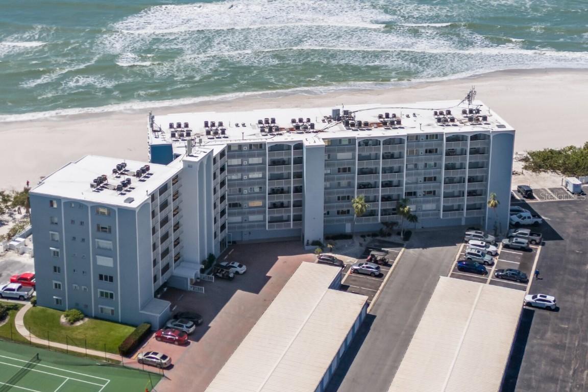5300 Gulf Dr. #204, Holmes Beach, FL 34217