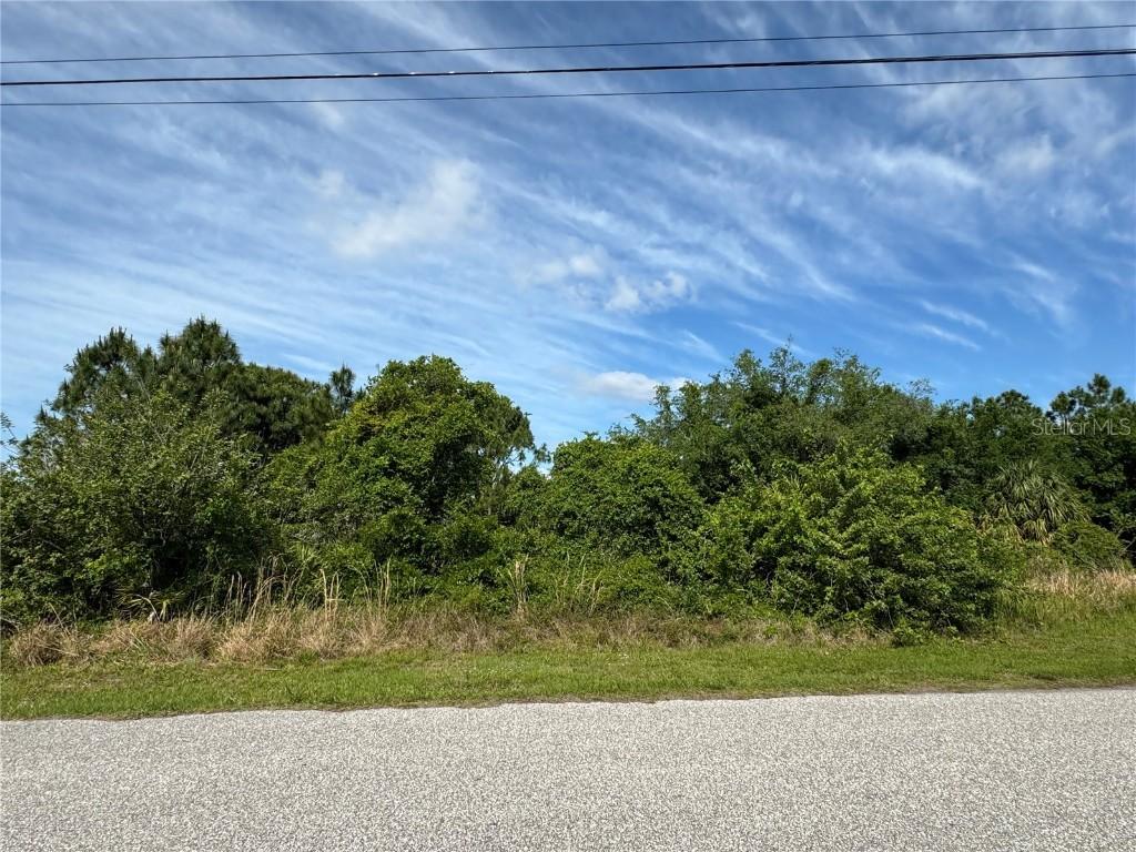 Evinrude Ave., North Port, FL 34291