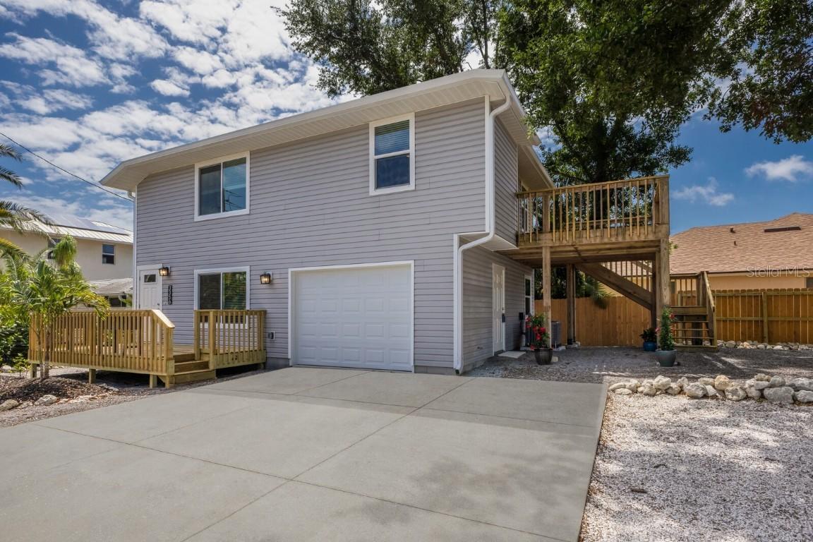 3356 Maiden Ln., Sarasota, FL 34231