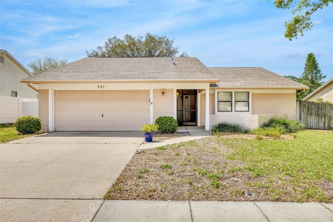 337 Myrtle Ct., Palm Harbor, FL 34683