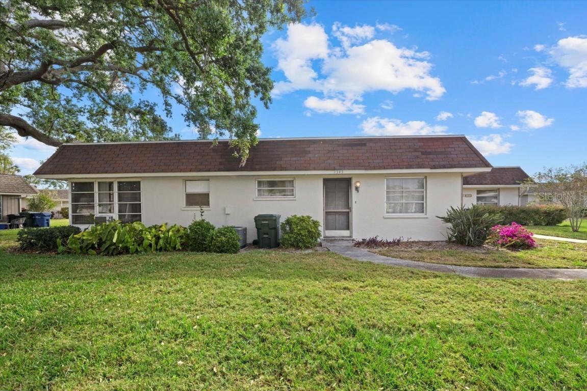 1343 Glendale Cir. #216, Sarasota, FL 34232