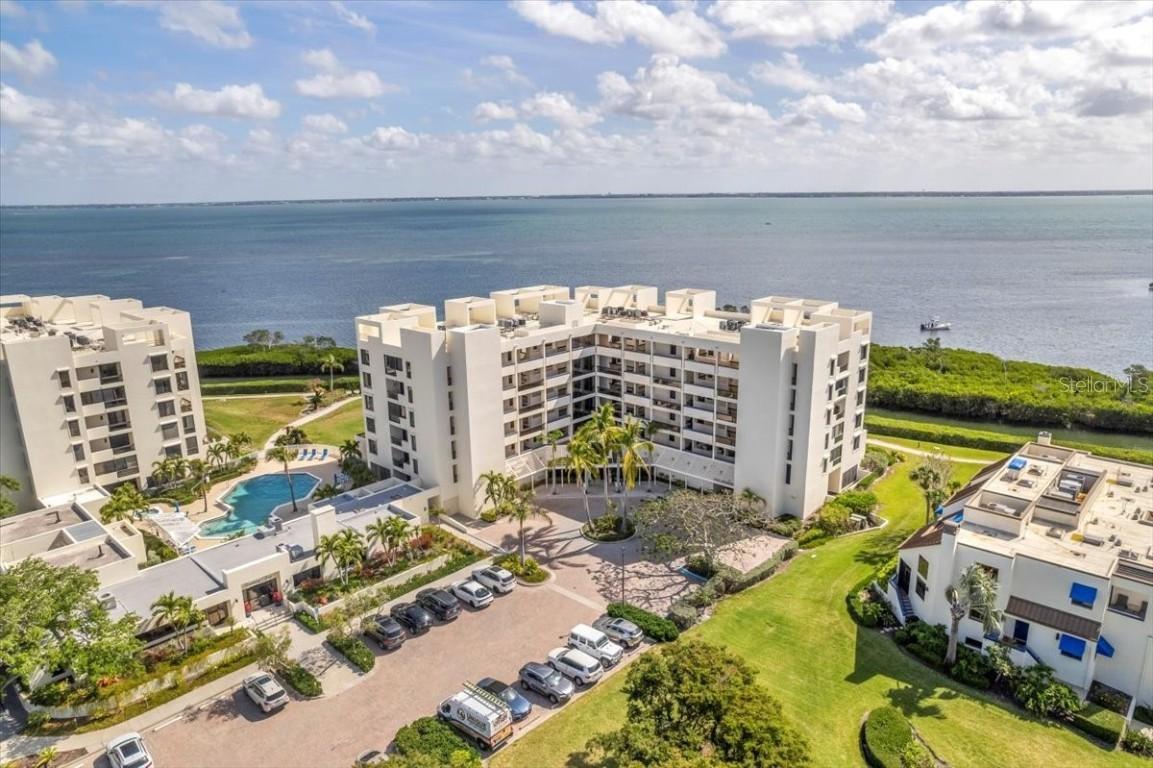 2016 Harbourside Dr. #332, Longboat Key, FL 34228