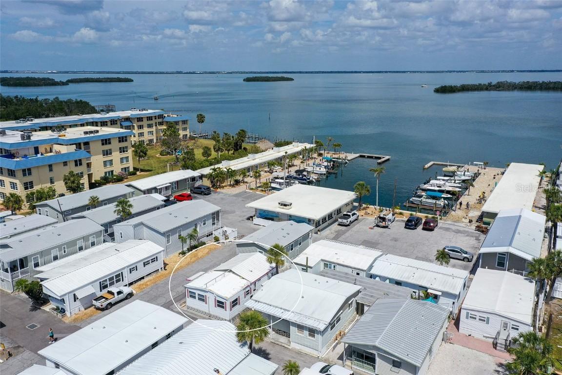96 Twin Shores Blvd., Longboat Key, FL 34228