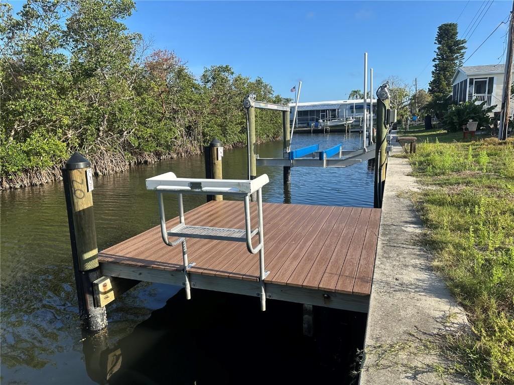 196 Bimini Dr., Palmetto, FL 34221