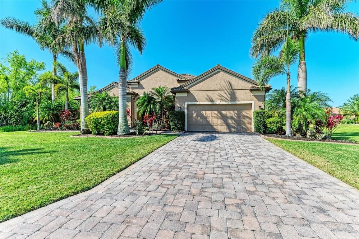 618 148th Ct., Bradenton, FL 34212