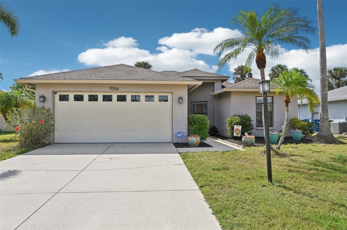 7006 44th Ct., Sarasota, FL 34243
