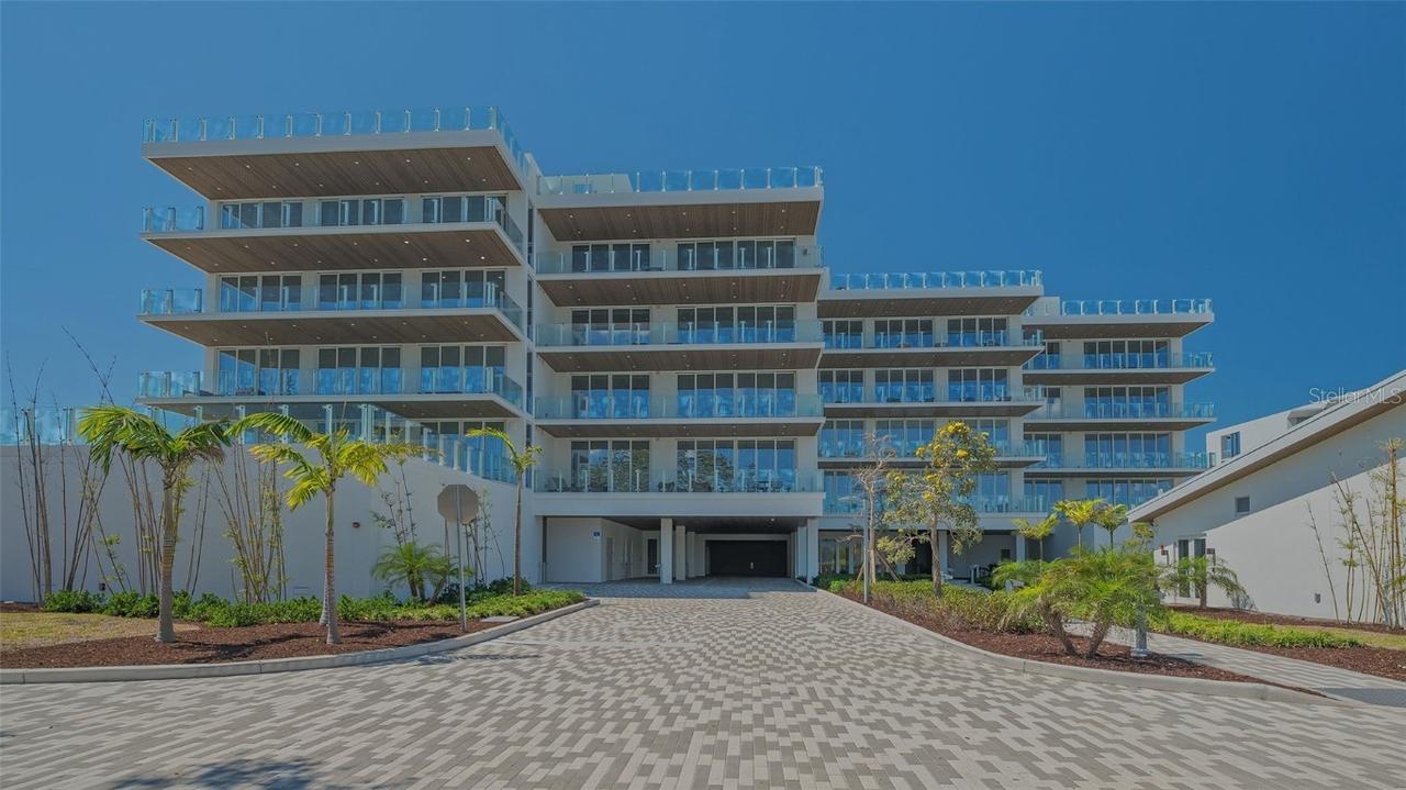 4651 Gulf Of Mexico Dr. #304, Longboat Key, FL 34228