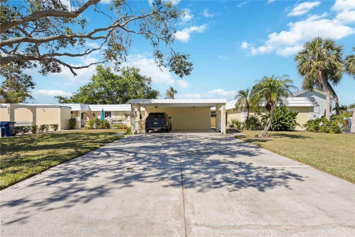 5912 Driftwood Ave. #22, Sarasota, FL 34231