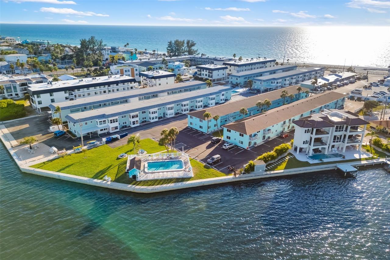 117 7th St. #5, Bradenton Beach, FL 34217