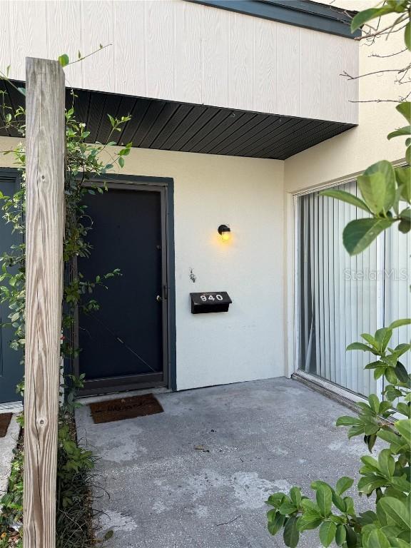 940 Byron Ct. #17c, Sarasota, FL 34243
