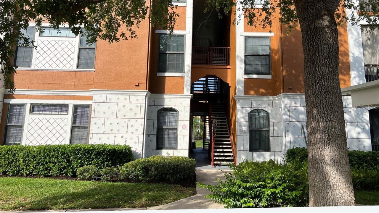 8325 38th Street Cir. #101, Sarasota, FL 34243