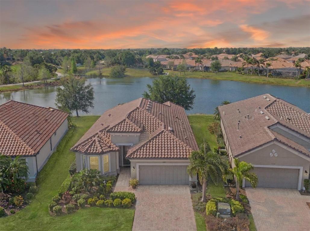 12740 Del Corso Loop, Lakewood Ranch, FL 34211