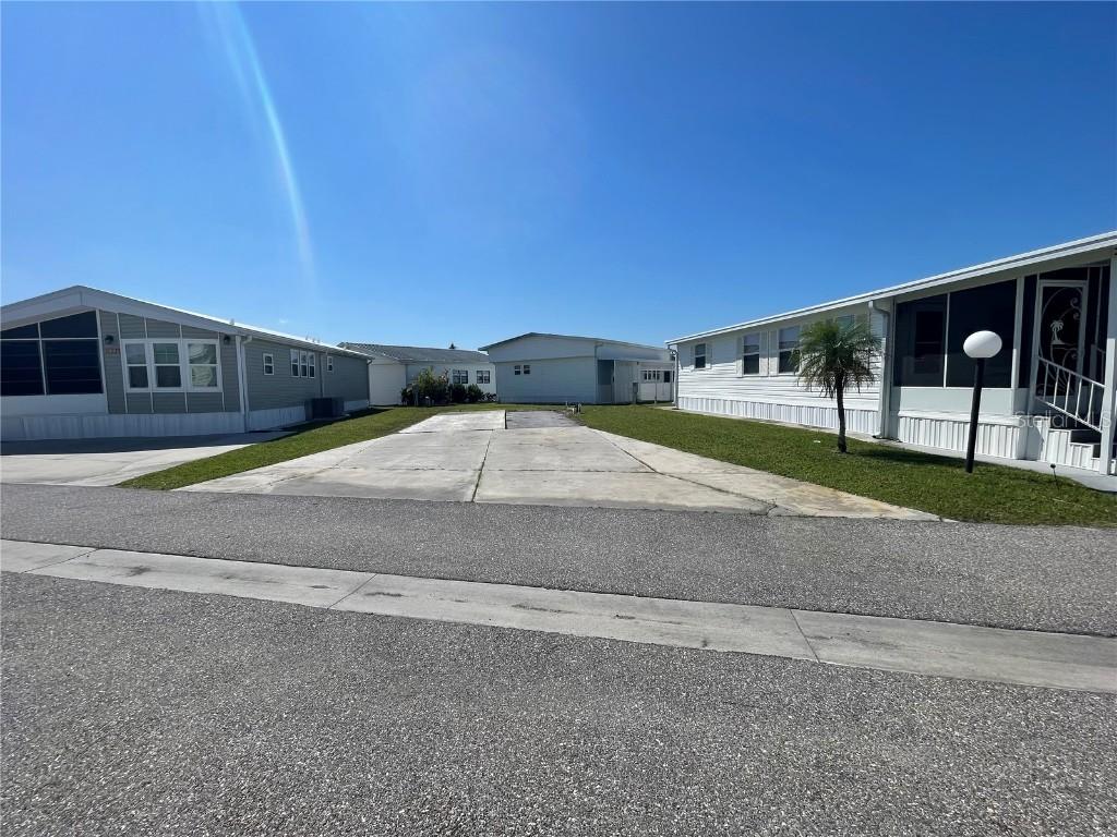 3333 26th Ave. #1124, Bradenton, FL 34208