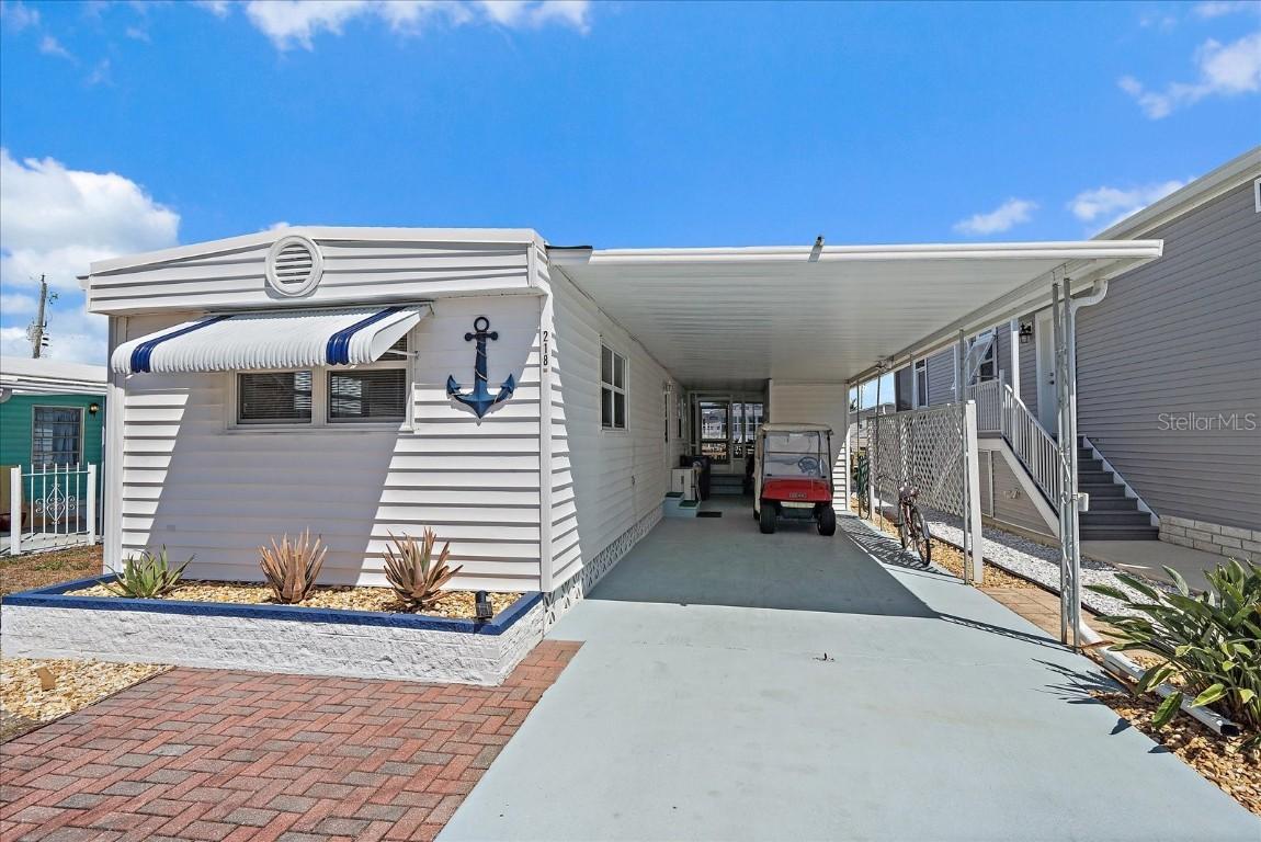 218 Bimini Dr., Palmetto, FL 34221