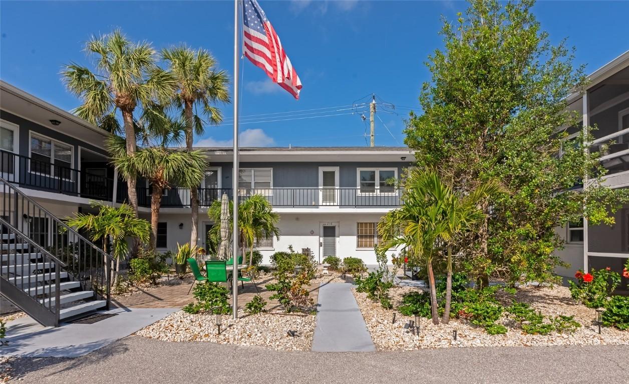 236 Harbor Dr. #205, Venice, FL 34285