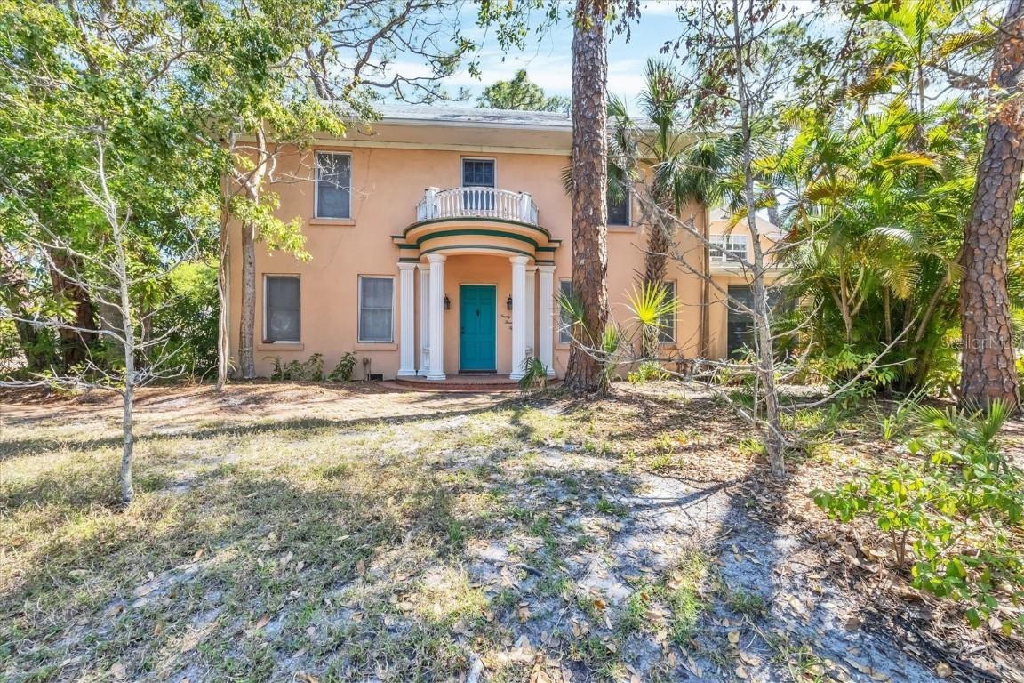 2315 Mcclellan Pkwy., Sarasota, FL 34239