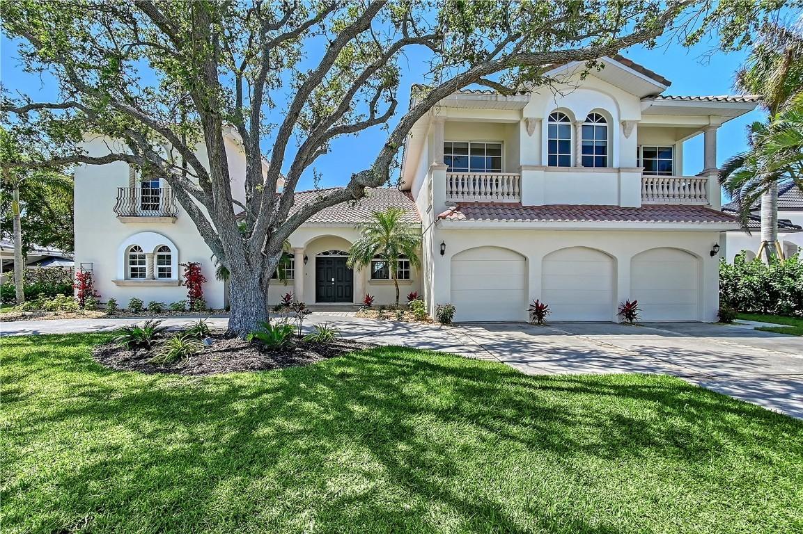 404 S Shore Dr., Sarasota, FL 34234