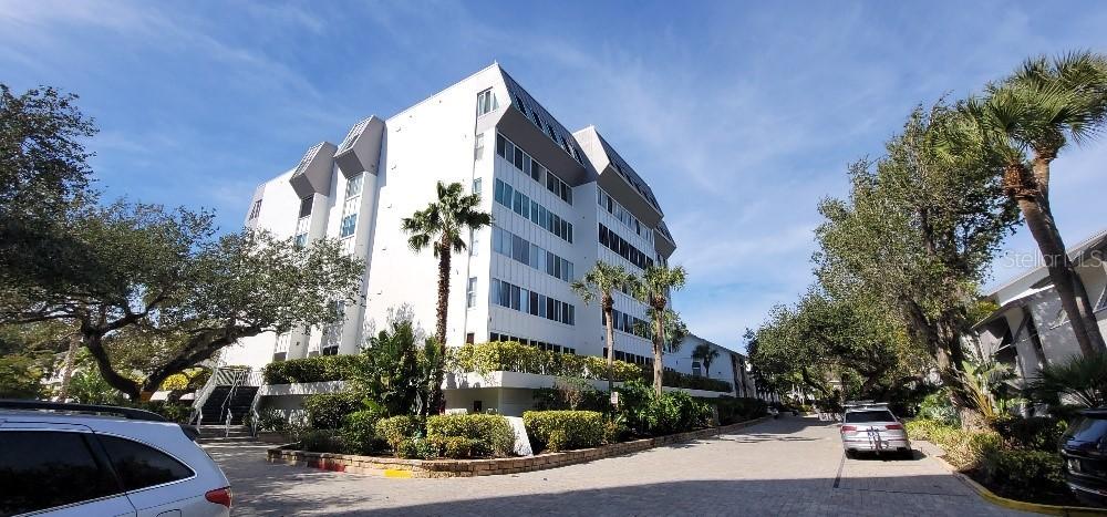1255 E Peppertree Dr. #506, Sarasota, FL 34242